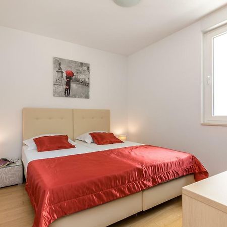 Apartment Marcela With Private Parking Split Kültér fotó