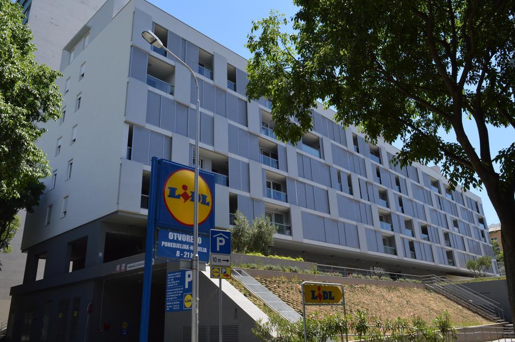 Apartment Marcela With Private Parking Split Kültér fotó